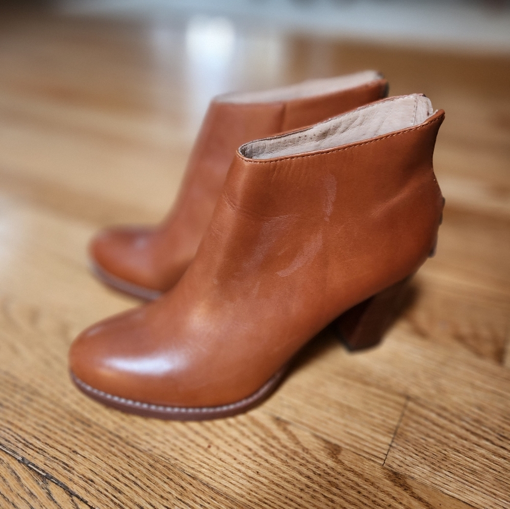 LANDS END ROWE High heel booties